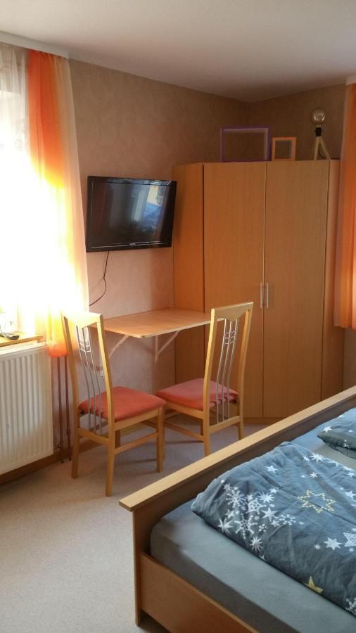 Tiny-Apartment-In-Gemuenden-An-Der-Wohra Gemunden an der Wohra Extérieur photo